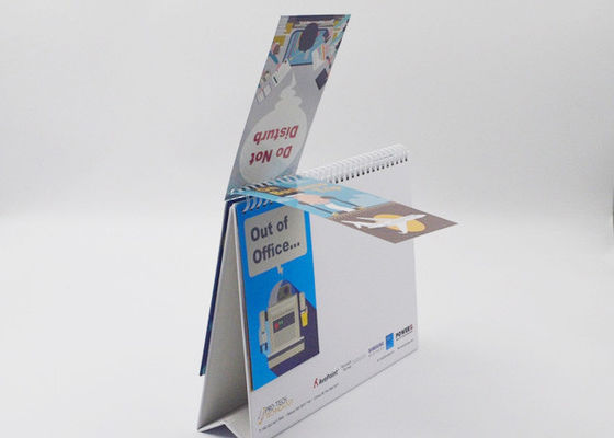 屈筋の印刷とニスをかけるバルク クラフト紙の事務机のカレンダー オイル