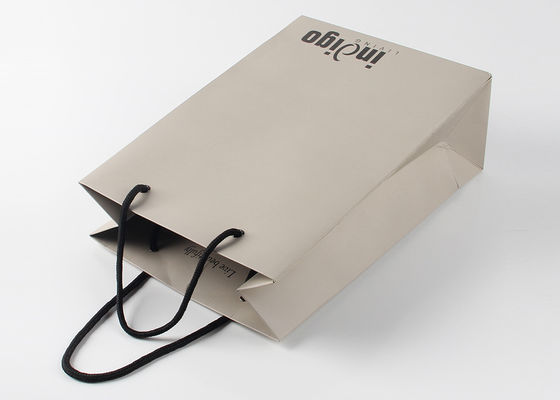 エコのナイロン ロープのハンドルおよび点の紫外線表面の仕上げを用いる友好的なペーパー買い物袋